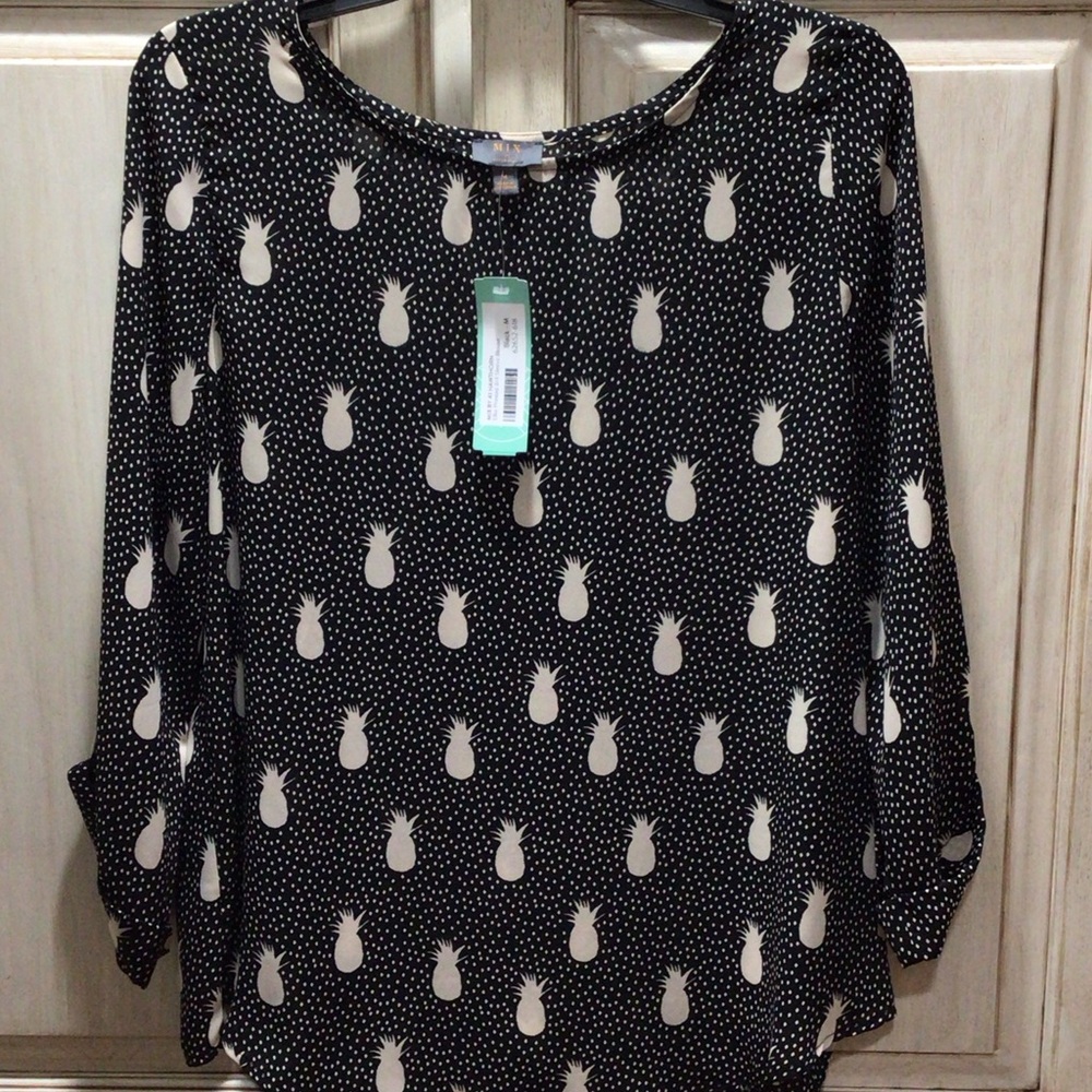 Mix by 41 Hawthorne Black and Cream Pineapple Blouse
